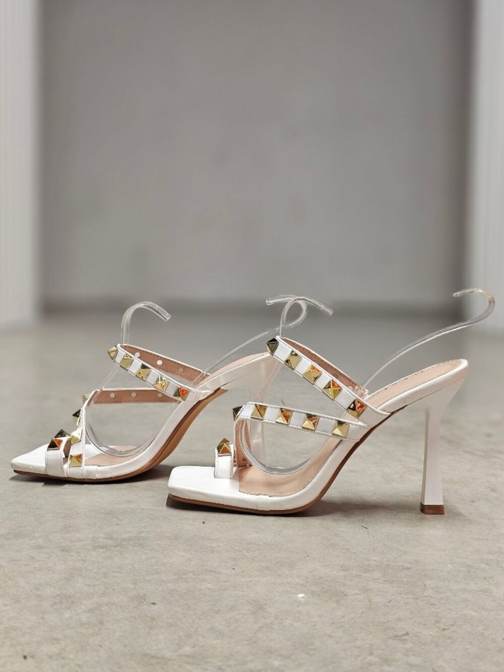 Studded High Heel Sandals With Strappy Design Open Toe & Gold-Tone Accents Ideal